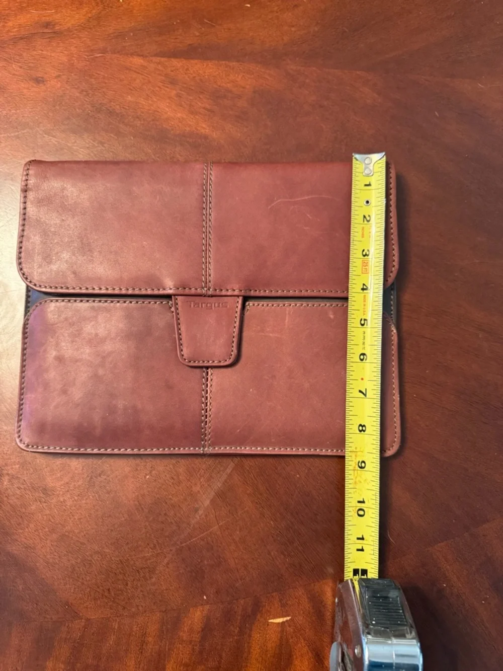 Targus Men's Laptop Folio in Chestnut Brown